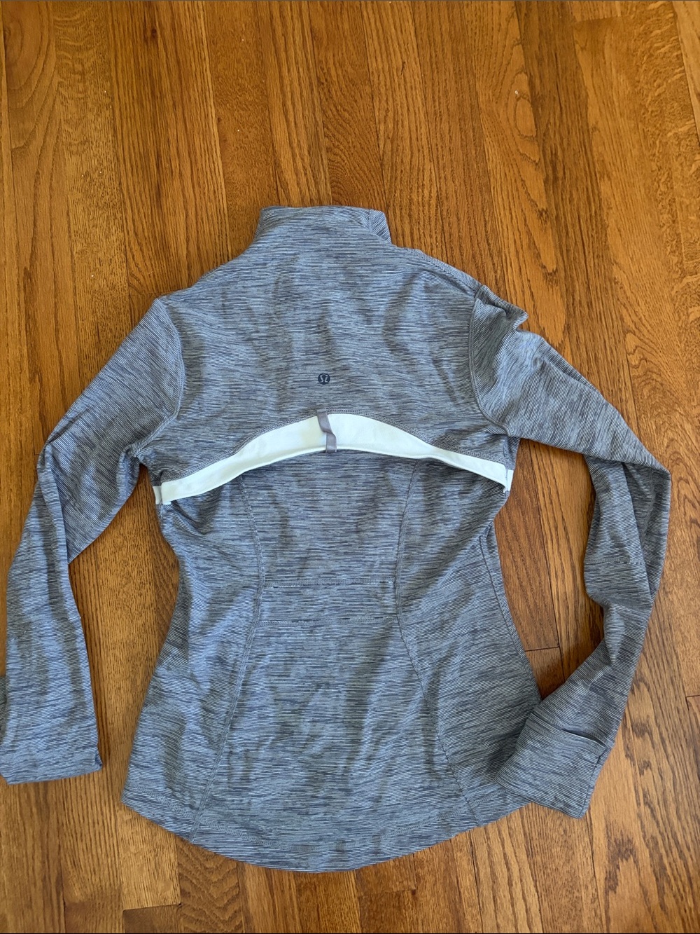 Lululemon Define Jacket - Picture 3 of 4